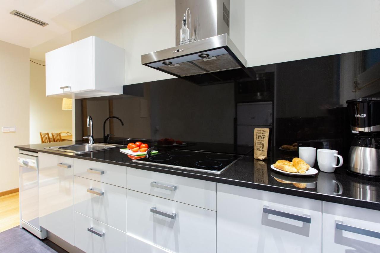 Friendly Rentals Gran Via Barcelona Kültér fotó