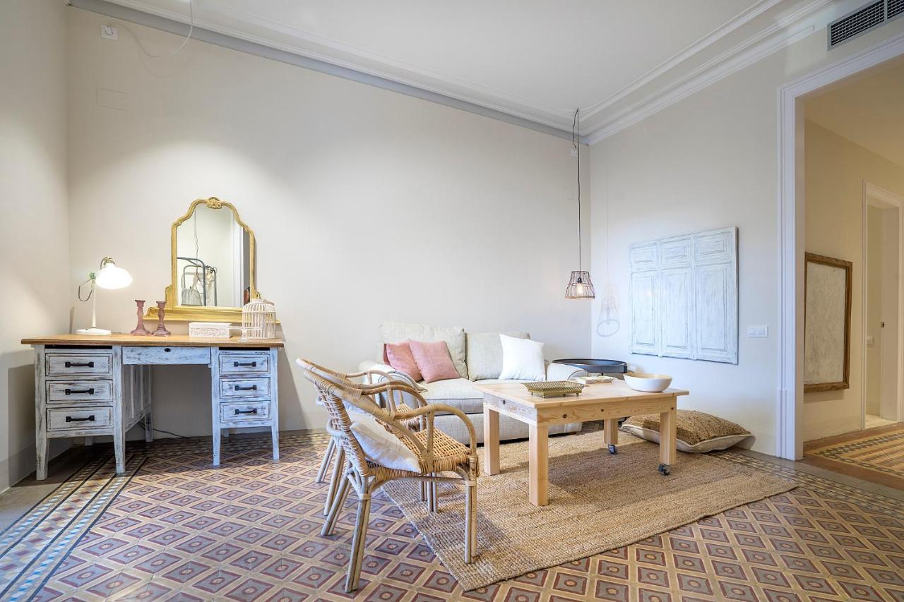 Friendly Rentals Gran Via Barcelona Kültér fotó